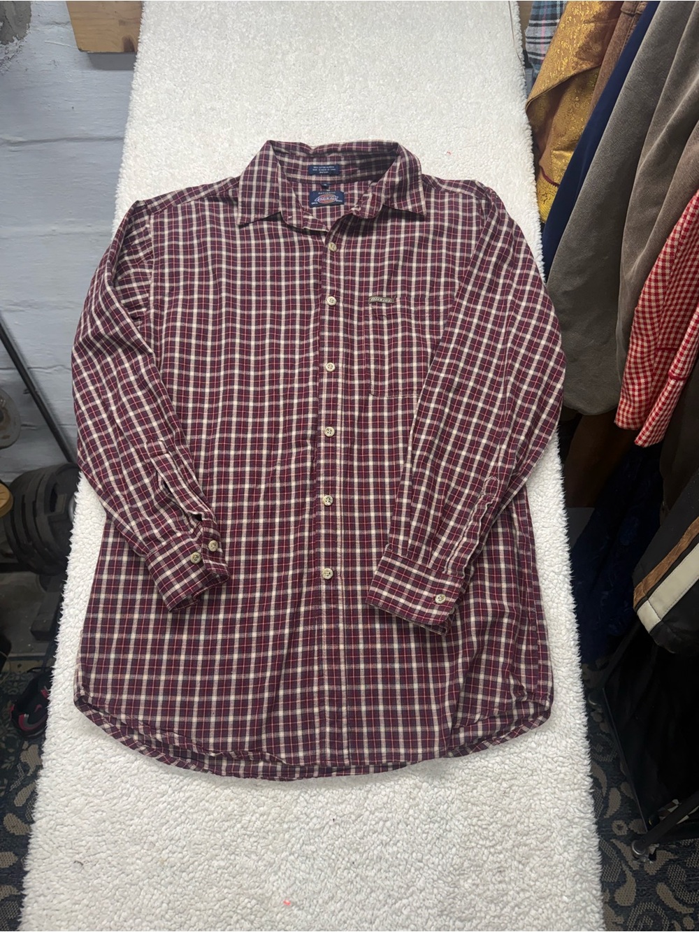 Dickies Burgundy plaid button up shirt, men’s size Medium